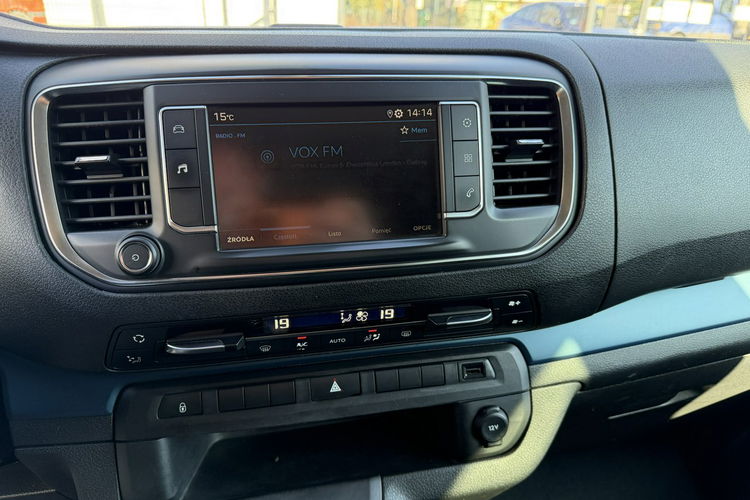 Peugeot Traveller 2.0 HDI 150KM 8 osób Kamera Czujnik Przód Tył Bezwypadkowy zdjęcie 15