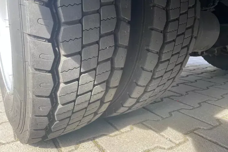 Mercedes ATEGO 818 , ładowność 3.2 tony zdjęcie 14