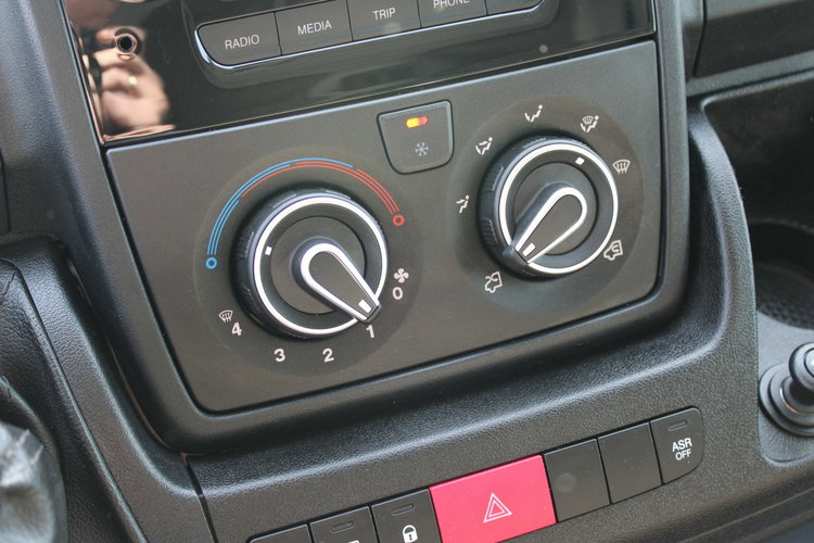 Peugeot Boxer L4H3 Netto 64 959PLN 140KM Gwarancja Salon PL vat-1 zdjęcie 17