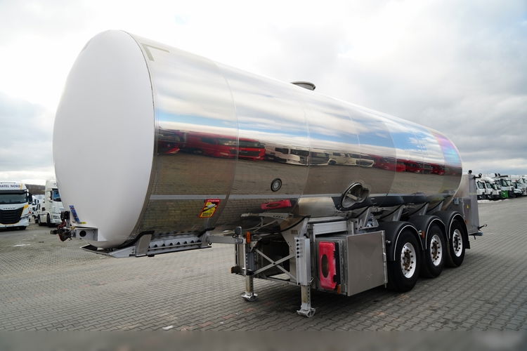 Magyar / CYSTERNA SPOŻYWCZA / 30 000 L / OŚ PODNOSZONA / OŚ SKRĘTNA / - zdjęcie 1