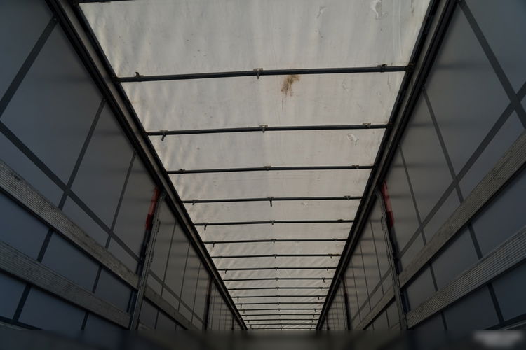Schmitz -CARGOBULL / FIRANKA / JOLODA / TRAILERLODA /  VARIOS / 385/55 R22, 5 /  DACH PODNOSZONY  zdjęcie 18
