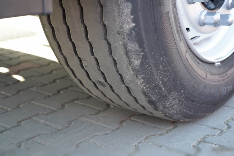 Schmitz -CARGOBULL / FIRANKA / JOLODA / TRAILERLODA /  VARIOS / 385/55 R22, 5 /  DACH PODNOSZONY  zdjęcie 25