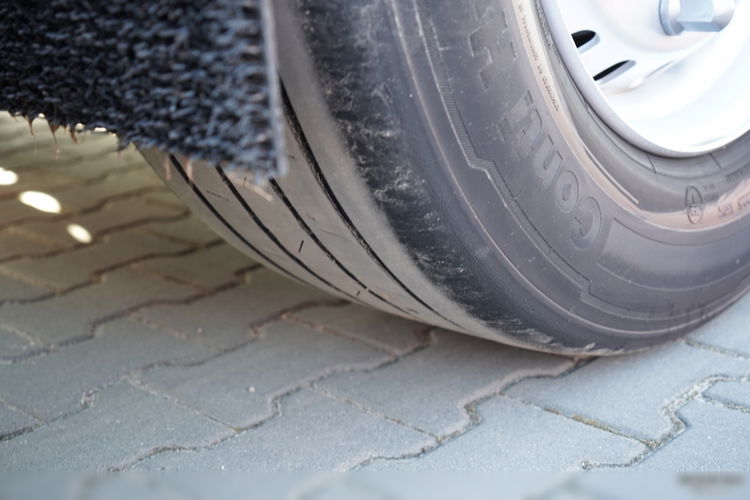 Schmitz -CARGOBULL / FIRANKA / JOLODA / TRAILERLODA /  VARIOS / 385/55 R22, 5 /  DACH PODNOSZONY  zdjęcie 26