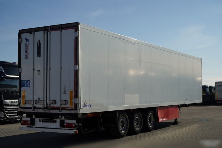 SCHMITZ CARGOBULL / CHŁODNIA / THERMO KING SL-400e / OŚ PODNOSZONA / KOSZ NA PALETY zdjęcie 7