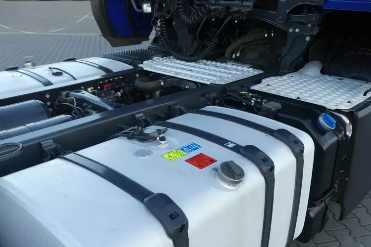 Scania R450 / EURO 6 BEZ EGR / RETARDER / STANDARD / AUTOMAT / zdjęcie 19