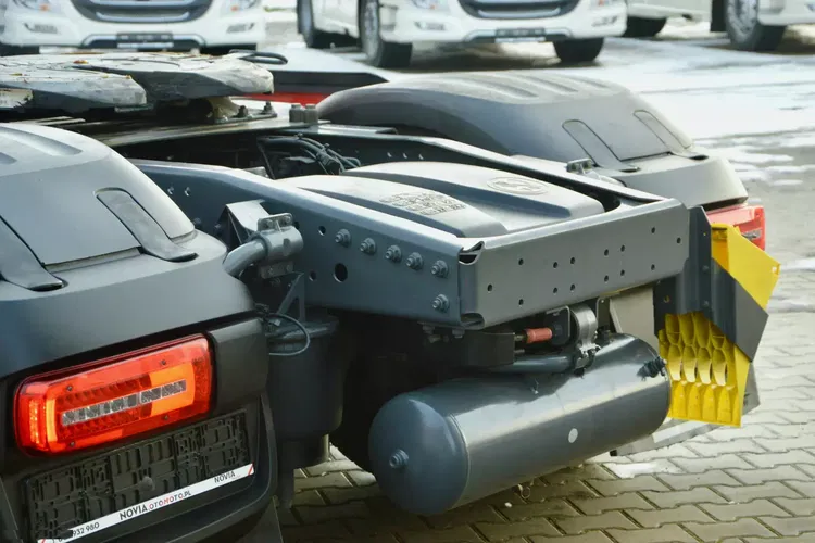 DAF XG+ 530 / ZF INTARDER / KLIMA POST. / FULL LED / WENTYLOWANY FOTEL zdjęcie 21