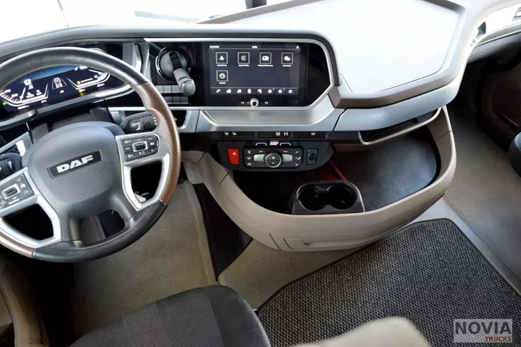 DAF XG+ 530 / ZF INTARDER / KLIMA POST. / FULL LED / SUBWOOFER / WENT. FOTEL zdjęcie 26