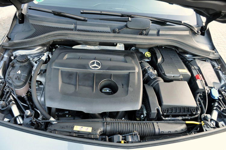 Mercedes B 180 1.5CDI(109KM)*Avantgarde*Duża Navi*Skóry*2xParktronik*I Wł*Alu18"ASO zdjęcie 39