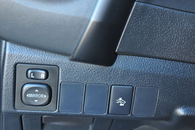 Toyota Corolla 1.6B 132KM Manual Kamera cofania Nawigacja CZujniki SalonPL zdjęcie 12