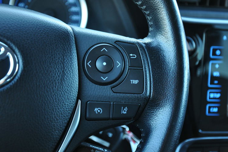 Toyota Corolla 1.6B 132KM Manual Kamera cofania Nawigacja CZujniki SalonPL zdjęcie 15