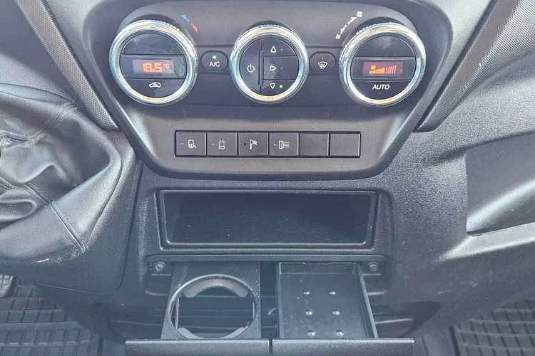 Iveco 35s15 L2H2 39999zł NETTO 2.3HPi/145KM zdjęcie 27