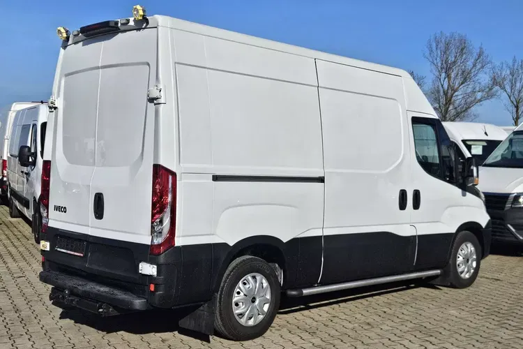 Iveco 35s15 L2H2 39999zł NETTO 2.3HPi/145KM zdjęcie 9