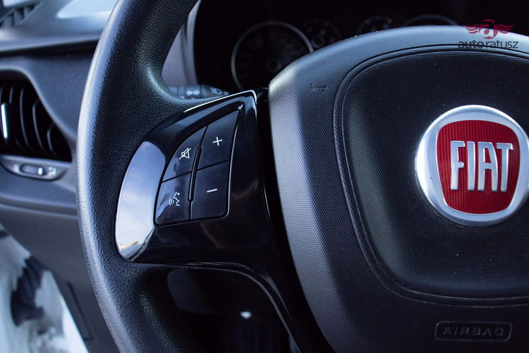 Fiat Doblo Fv 23% Pełny serwis Navi Gwarancja Premium Niezniszczalny 1.3 D95KM zdjęcie 10