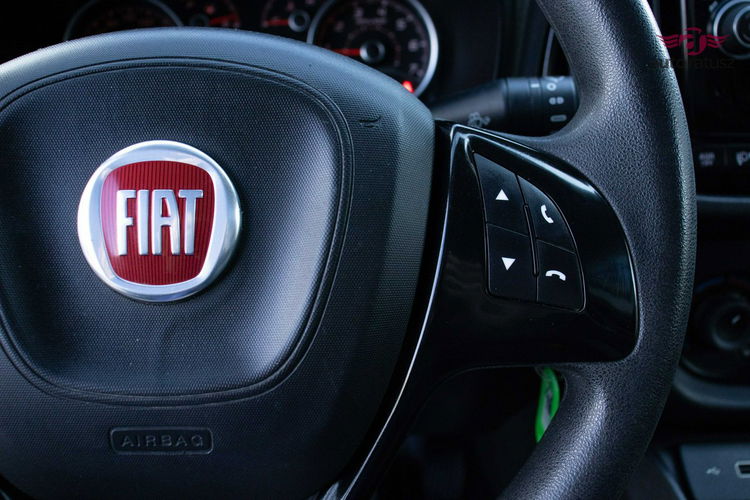 Fiat Doblo Fv 23% Pełny serwis Navi Gwarancja Premium Niezniszczalny 1.3 D95KM zdjęcie 13