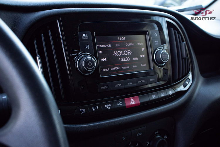 Fiat Doblo Fv 23% Pełny serwis Navi Gwarancja Premium Niezniszczalny 1.3 D95KM zdjęcie 14