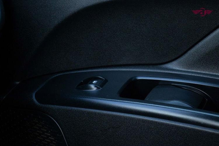 Fiat Doblo Fv 23% Pełny serwis Navi Gwarancja Premium Niezniszczalny 1.3 D95KM zdjęcie 17