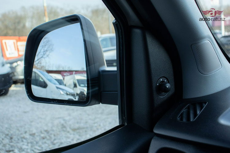 Fiat Doblo Fv 23% Pełny serwis Navi Gwarancja Premium Niezniszczalny 1.3 D95KM zdjęcie 26