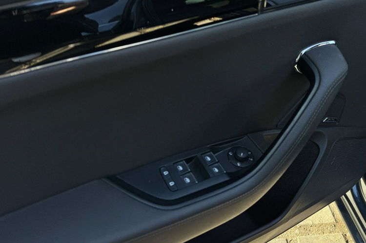 Skoda Superb Laurin&K/DSG/Wentyle/El.fotele/Led Cristal/4xgrzane fot/Grzana kiera zdjęcie 18