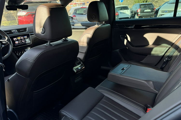 Skoda Superb Laurin&K/DSG/Wentyle/El.fotele/Led Cristal/4xgrzane fot/Grzana kiera zdjęcie 34
