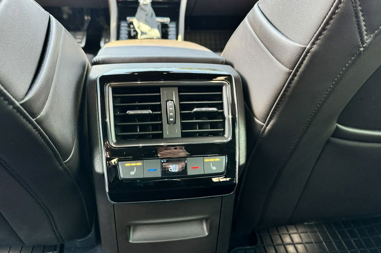 Skoda Superb Laurin&K/DSG/Wentyle/El.fotele/Led Cristal/4xgrzane fot/Grzana kiera zdjęcie 36