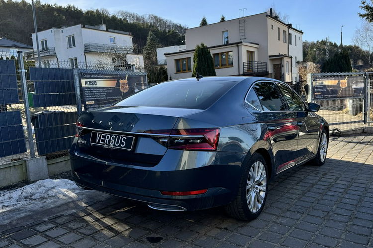 Skoda Superb Laurin&K/DSG/Wentyle/El.fotele/Led Cristal/4xgrzane fot/Grzana kiera zdjęcie 4