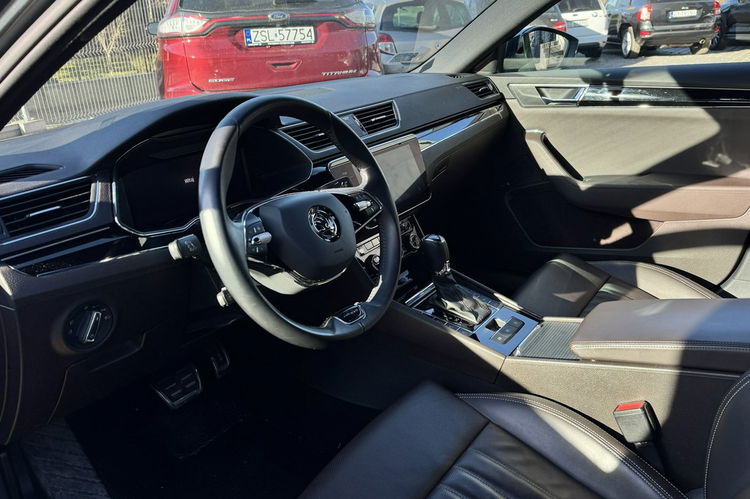 Skoda Superb Laurin&K/DSG/Wentyle/El.fotele/Led Cristal/4xgrzane fot/Grzana kiera zdjęcie 7