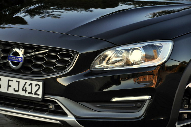 Volvo S60 2.0d(190KM) Cross Country RadarACC Virtual Led Xenon Navi Kamera Skóry zdjęcie 12