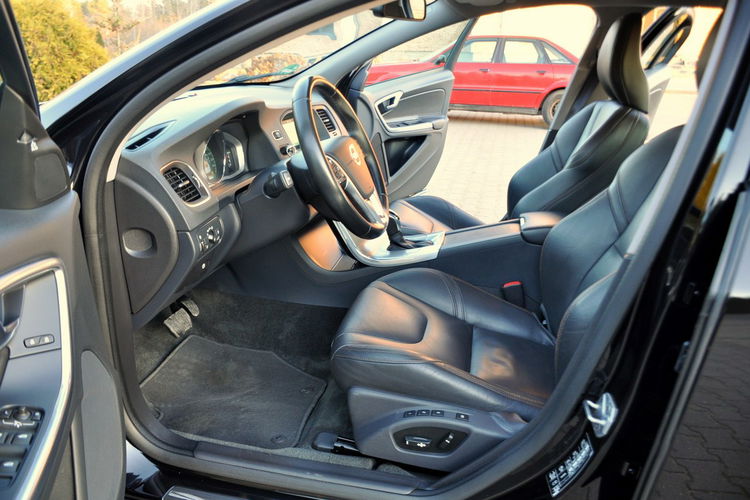 Volvo S60 2.0d(190KM) Cross Country RadarACC Virtual Led Xenon Navi Kamera Skóry zdjęcie 21