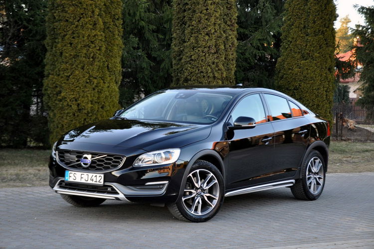 Volvo S60 2.0d(190KM) Cross Country RadarACC Virtual Led Xenon Navi Kamera Skóry zdjęcie 9