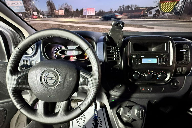 Opel Vivaro zdjęcie 11