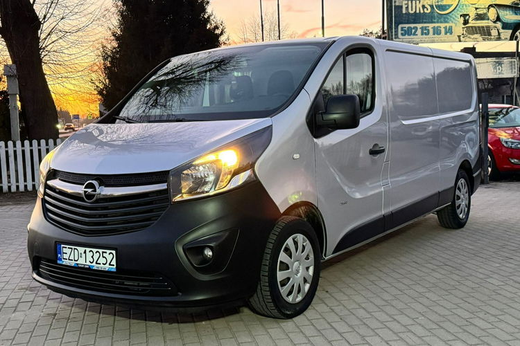 Opel Vivaro zdjęcie 7