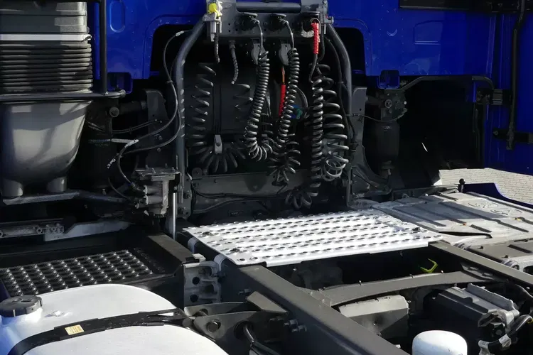 Volvo FH4 500 / EURO 6 / AUTOMAT / STANDARD / ZADBANE / zdjęcie 15