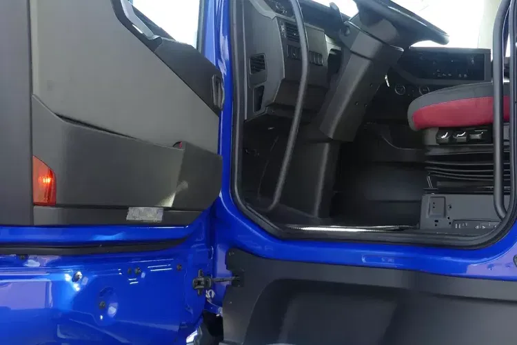 Volvo FH4 500 / EURO 6 / AUTOMAT / STANDARD / ZADBANE / zdjęcie 19