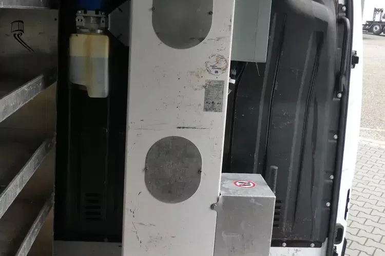 Renault MASTER / PODNOŚNIK KOSZOWY / ZWYŻKA 12M / zdjęcie 22