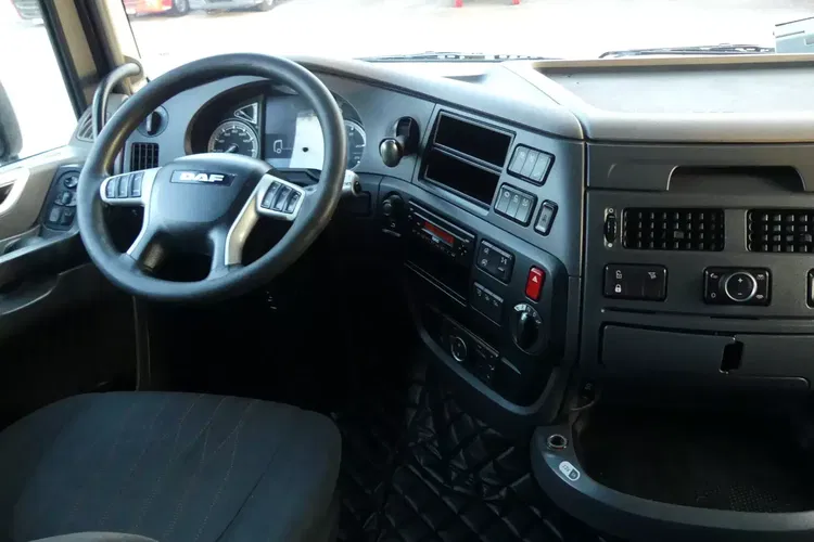 DAF XF 106.480 / EURO 6 / ZESTAW PRZEJAZDOWY / TANDEM / zdjęcie 33