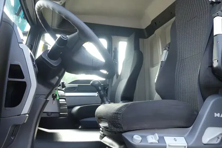 TGS 26.360 / 6x4 / / MANUAL / PALFINGER PK 16001 / zdjęcie 21