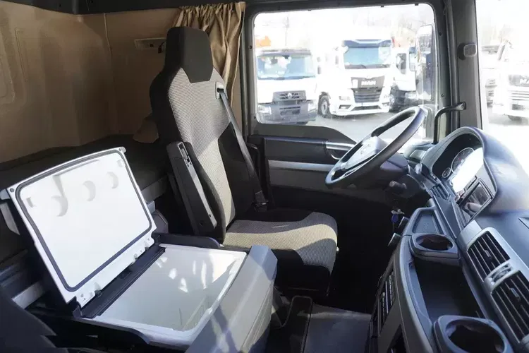 MAN TGM 15.290 sypialny / ład. 8 t / 18 EPAL / 2022 zdjęcie 23