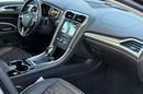 Ford Mondeo Vignale 2.0 benzyna 241 KM Europa zdjęcie 19