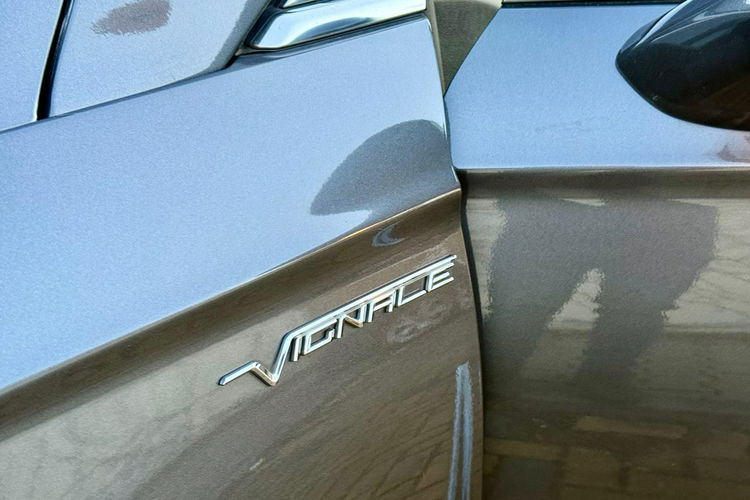 Ford Mondeo Vignale 2.0 benzyna 241 KM Europa zdjęcie 35