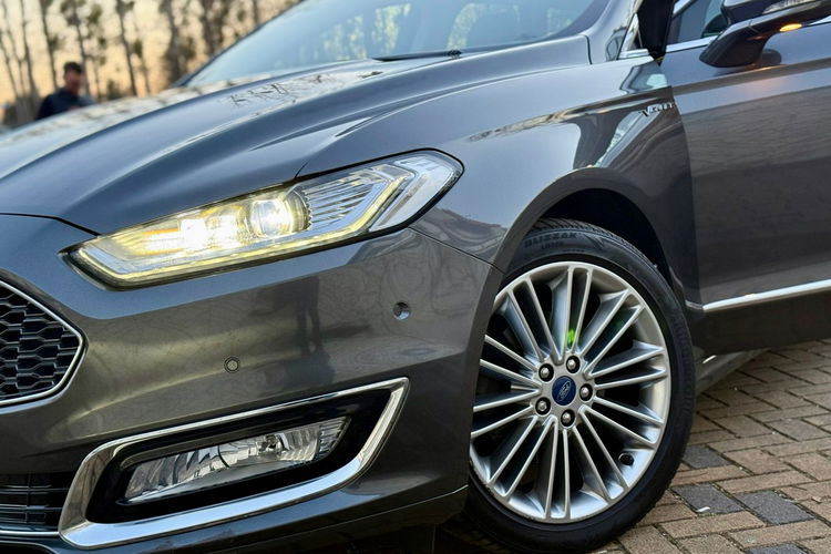 Ford Mondeo Vignale 2.0 benzyna 241 KM Europa zdjęcie 36