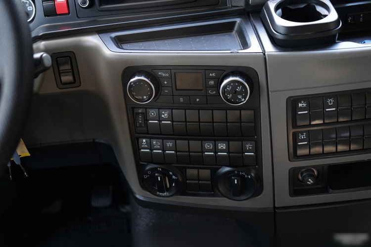 MAN TGS 18.500 / 4x4 / HYDRAULIKA / HYDRODRIVE / NISKA KABINA / EURO 6 /  zdjęcie 28