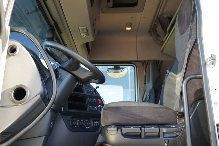 DAF XF 460 / SPACE CAB / EURO 6 zdjęcie 23