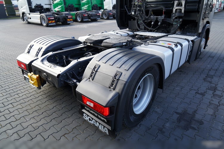 Scania S 500 / RETARDER / KLIMA POSTOJOWA / CAŁA NA PODUSZKACH / OPONY 100% zdjęcie 15