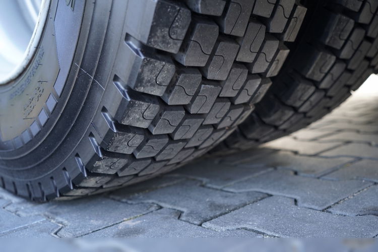 Scania S 500 / RETARDER / KLIMA POSTOJOWA / CAŁA NA PODUSZKACH / OPONY 100% zdjęcie 20