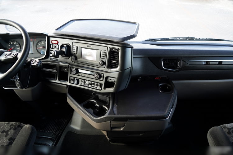 Scania S 500 / RETARDER / KLIMA POSTOJOWA / CAŁA NA PODUSZKACH / OPONY 100% zdjęcie 30