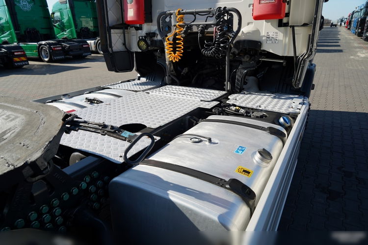 Scania R 450 / RETARDER / PEŁNY ADR /  CROWN  EDITION STREAMLINE  /  KLIMA POSTOJOWA / ALUFELGI  zdjęcie 16