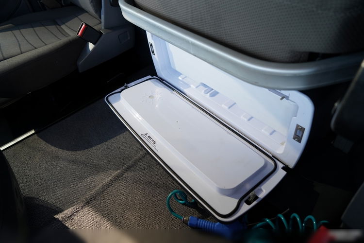 Scania R 450 / RETARDER / PEŁNY ADR /  CROWN  EDITION STREAMLINE  /  KLIMA POSTOJOWA / ALUFELGI  zdjęcie 26