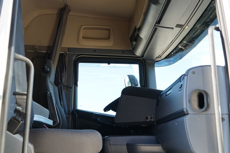 Scania R 450 / RETARDER / PEŁNY ADR /  CROWN  EDITION STREAMLINE  /  KLIMA POSTOJOWA / ALUFELGI  zdjęcie 36