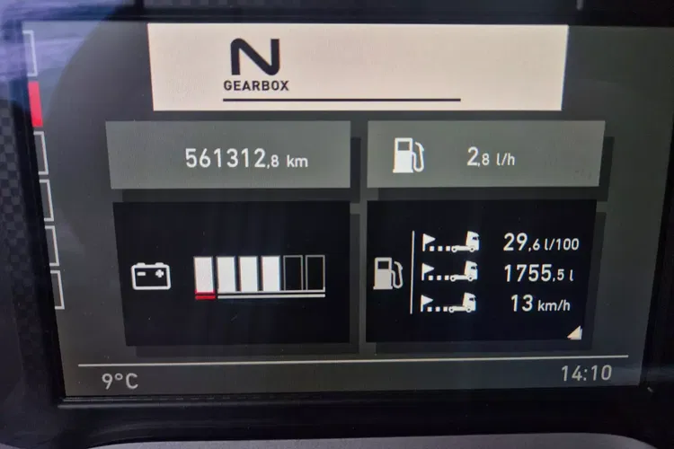 Renault T480 zdjęcie 34