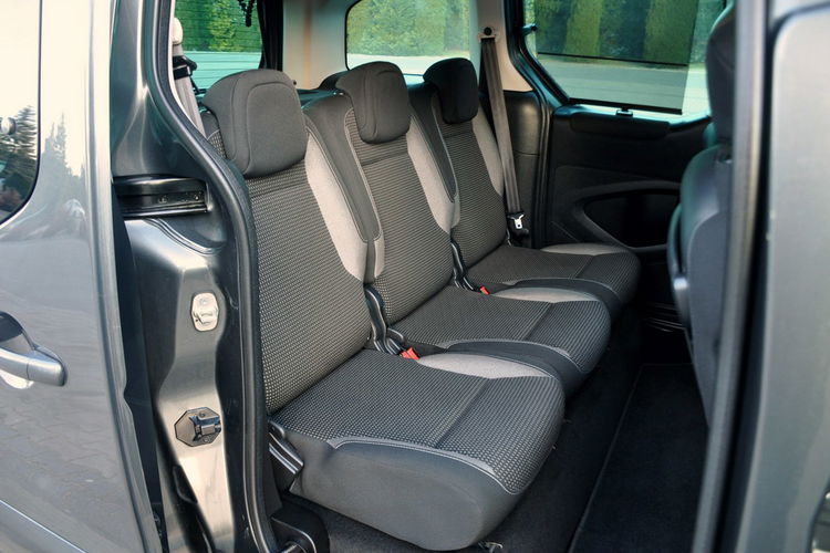 Peugeot Partner 1.6HDI(120KM) Lift Led Duża Navi Kamera Klimatronik Reling I Wł ASO zdjęcie 19